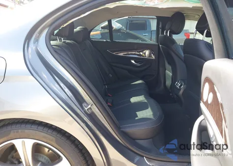 2017 Mercedes-Benz E 300 z USA, uszkodzony, nr VIN WDDZF4JB6HA156892